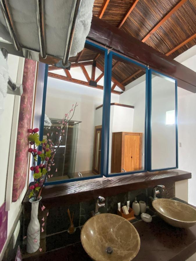 Casa De Leda, A Kali Hotel Santa Marta  Exteriér fotografie A room divider