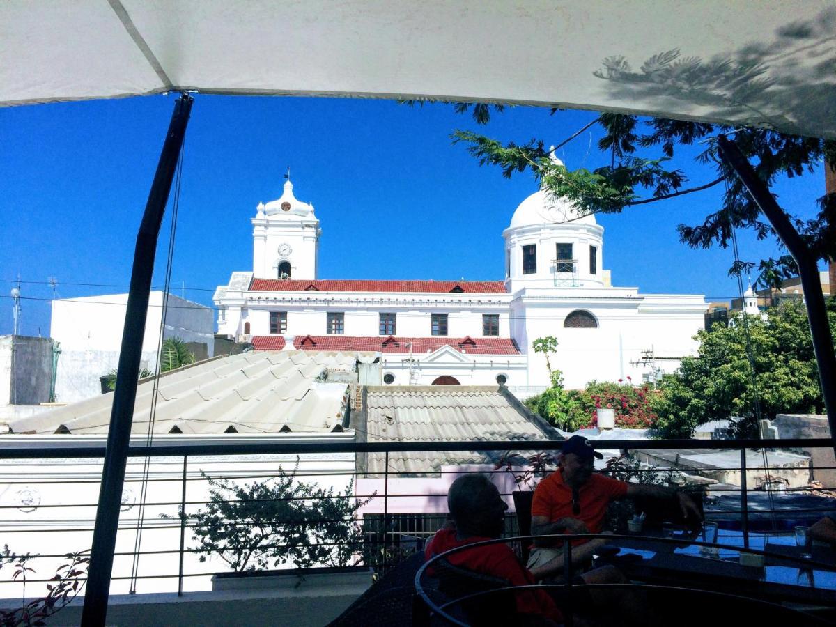 Casa De Leda, A Kali Hotel Santa Marta  Exteriér fotografie View of the church from the museum