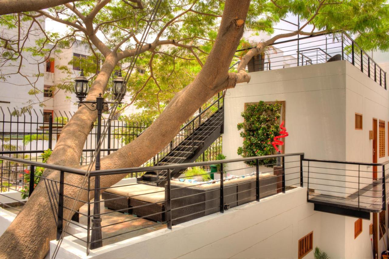 Casa De Leda, A Kali Hotel Santa Marta  Exteriér fotografie The courtyard at the hotel